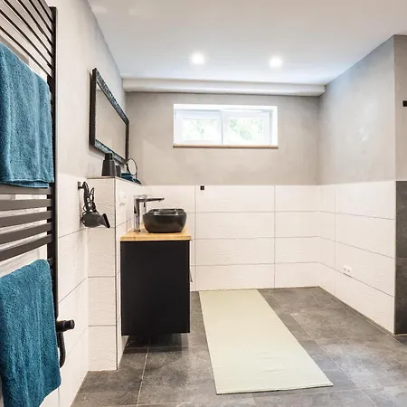 Modernes In 1 Apartamento Mistelgau
